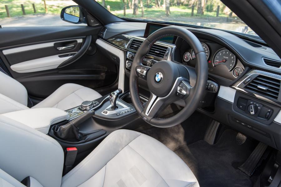 Интерьер BMW M3 Competition Package 2016 года  (AU) (фото 29 из 45)